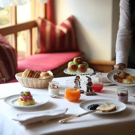 Hotel Alpen 5*