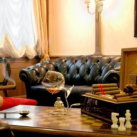 Alpen Hotel